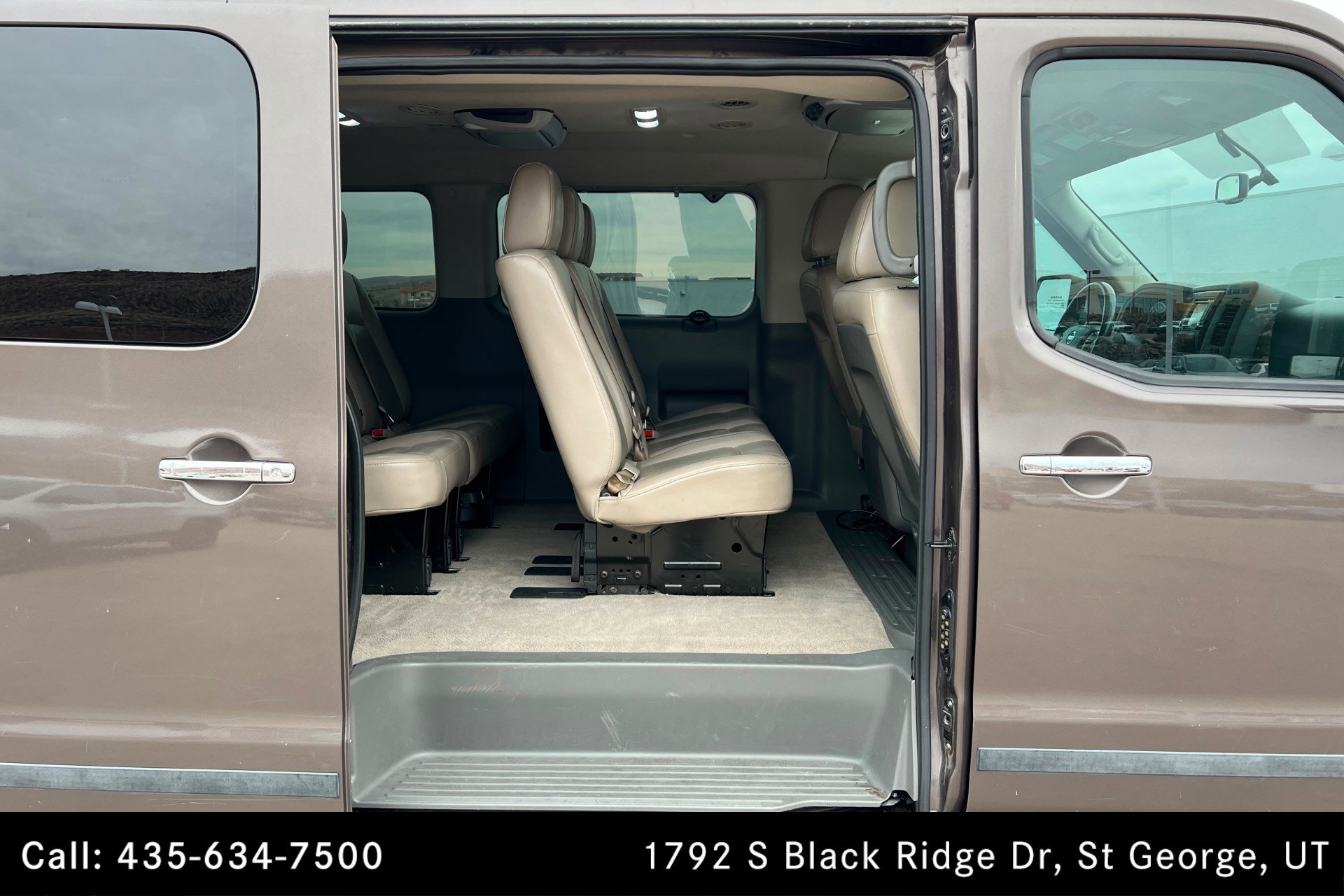 Used 2018 Nissan NV 3500 SL image 18