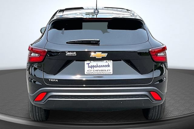 New 2026 Chevrolet Trax LS FWD image 4