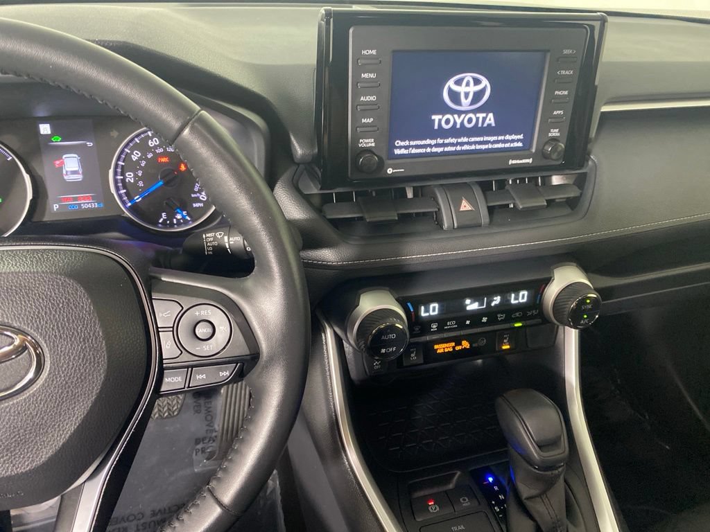 Used 2022 Toyota RAV4 XLE w/ Convenience Package AWD/4WD image 16