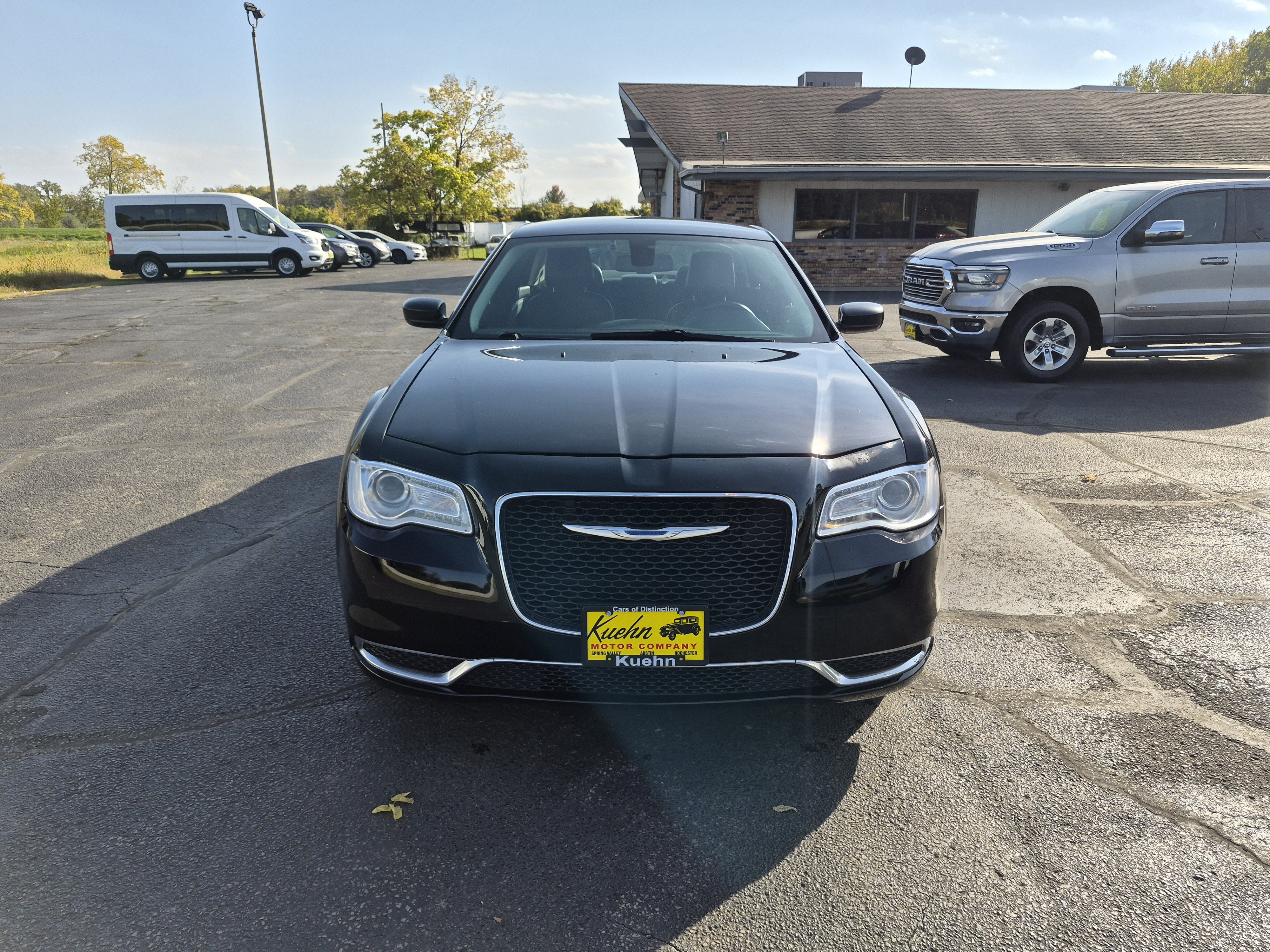Used 2017 Chrysler 300 Limited AWD/4WD image 3
