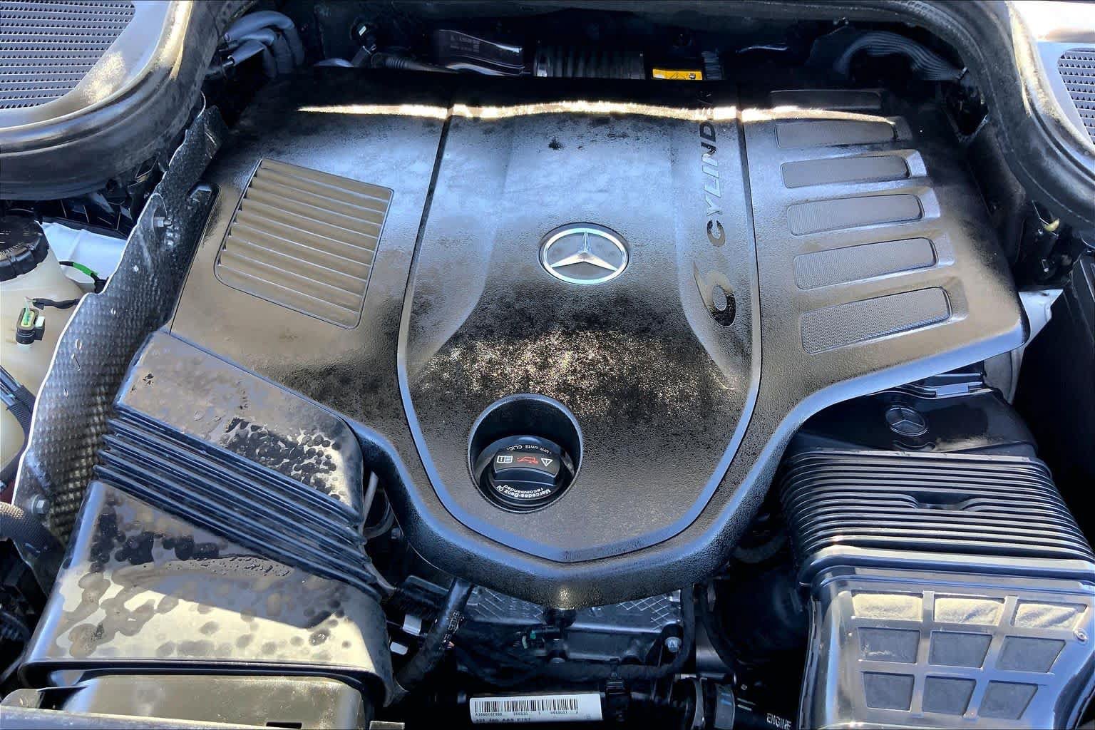 Used 2023 Mercedes-Benz GLS 450 4MATIC image 32