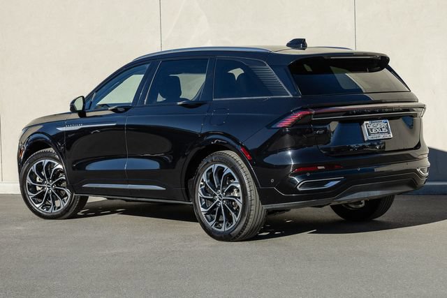 Used 2024 Lincoln Nautilus Reserve AWD/4WD video 3