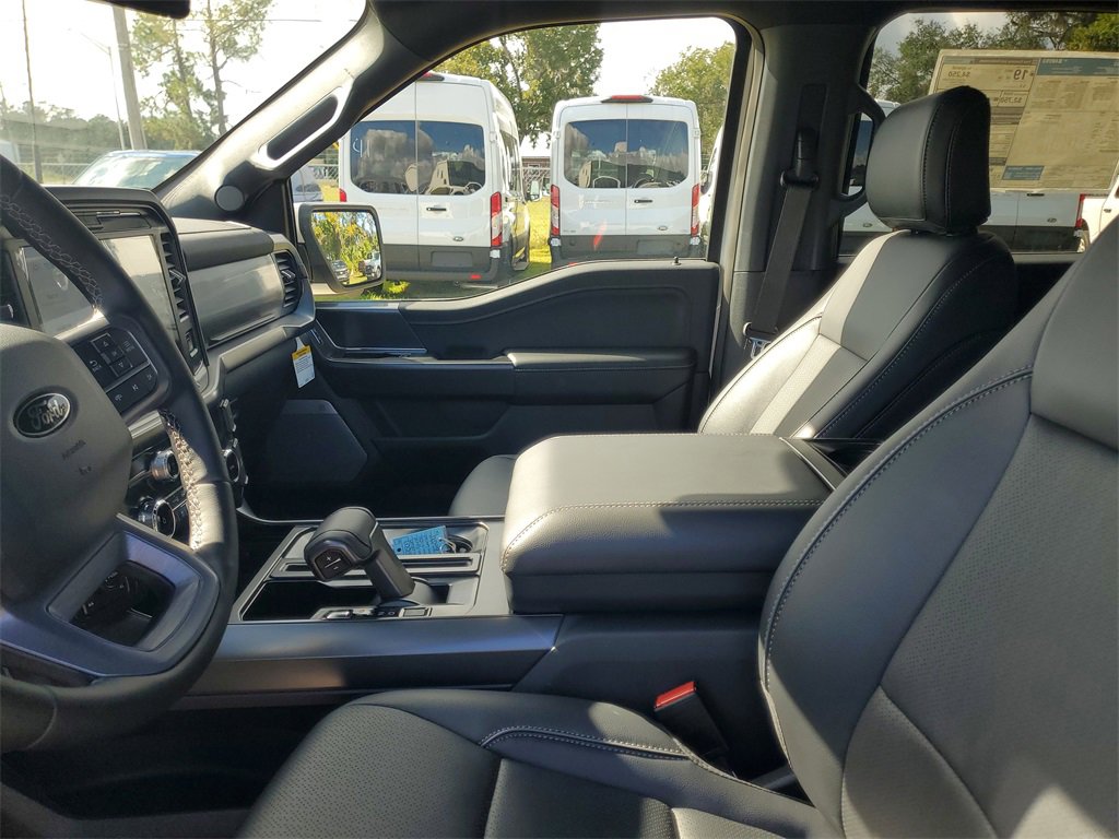 New 2025 Ford F150 Lariat w/ Equipment Group 501A Mid image 8