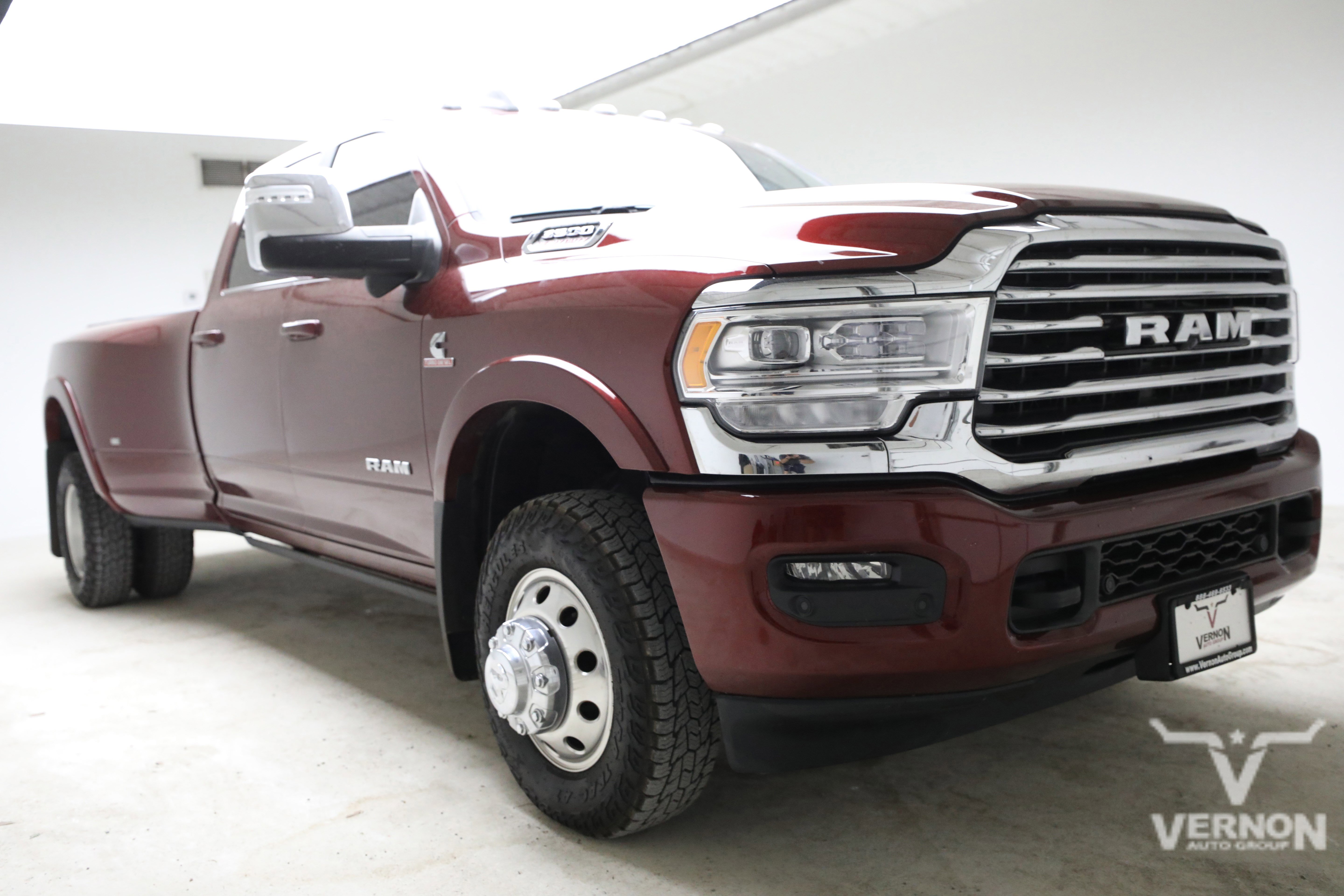 Used 2024 RAM 3500 Limited w/ Towing Technology Group AWD/4WD image 6