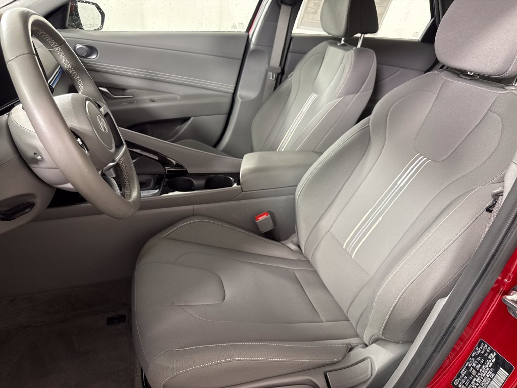 Certified 2024 Hyundai Elantra SEL w/ Convenience Package FWD image 13