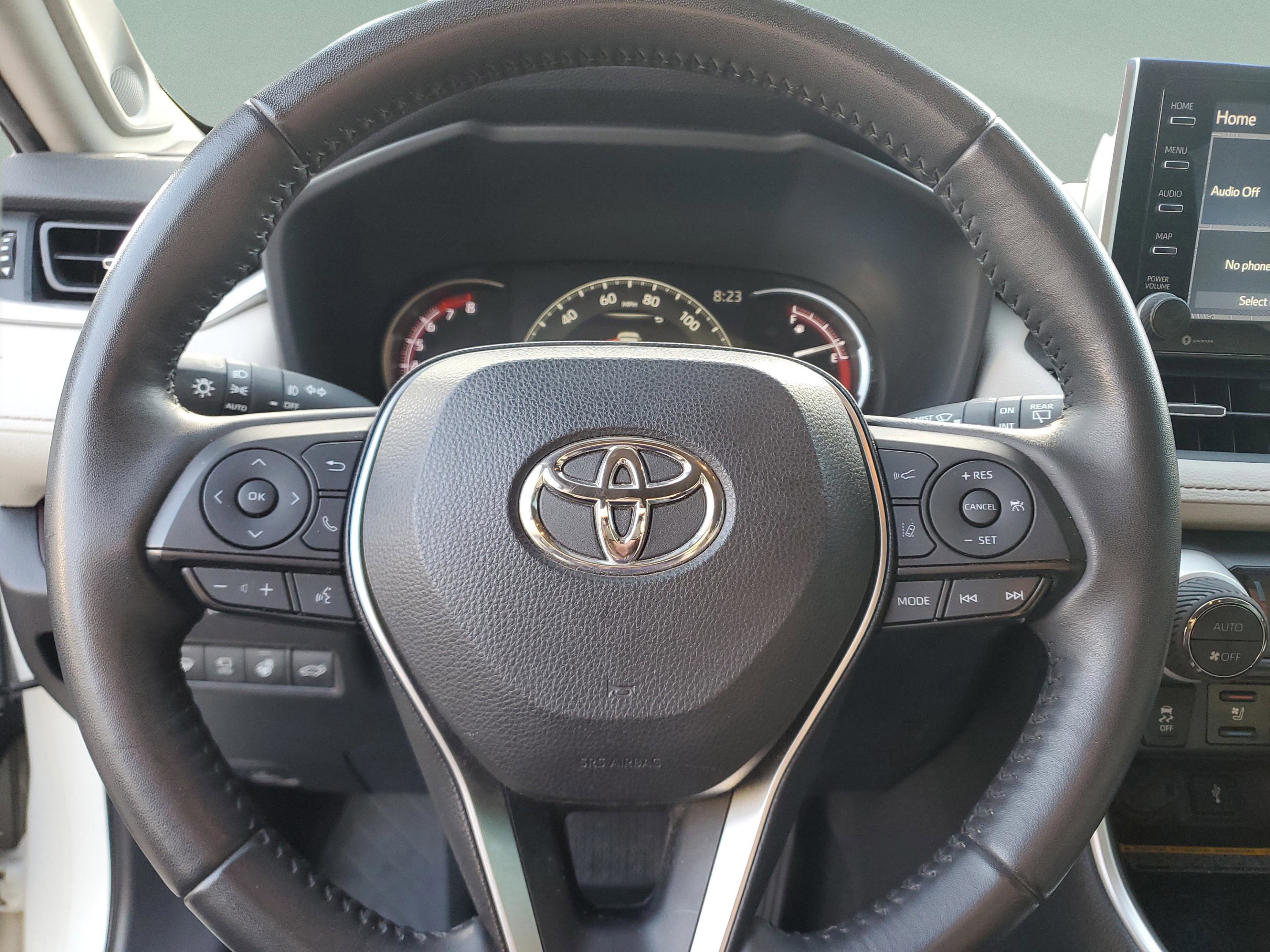 Used 2021 Toyota RAV4 Limited FWD image 6
