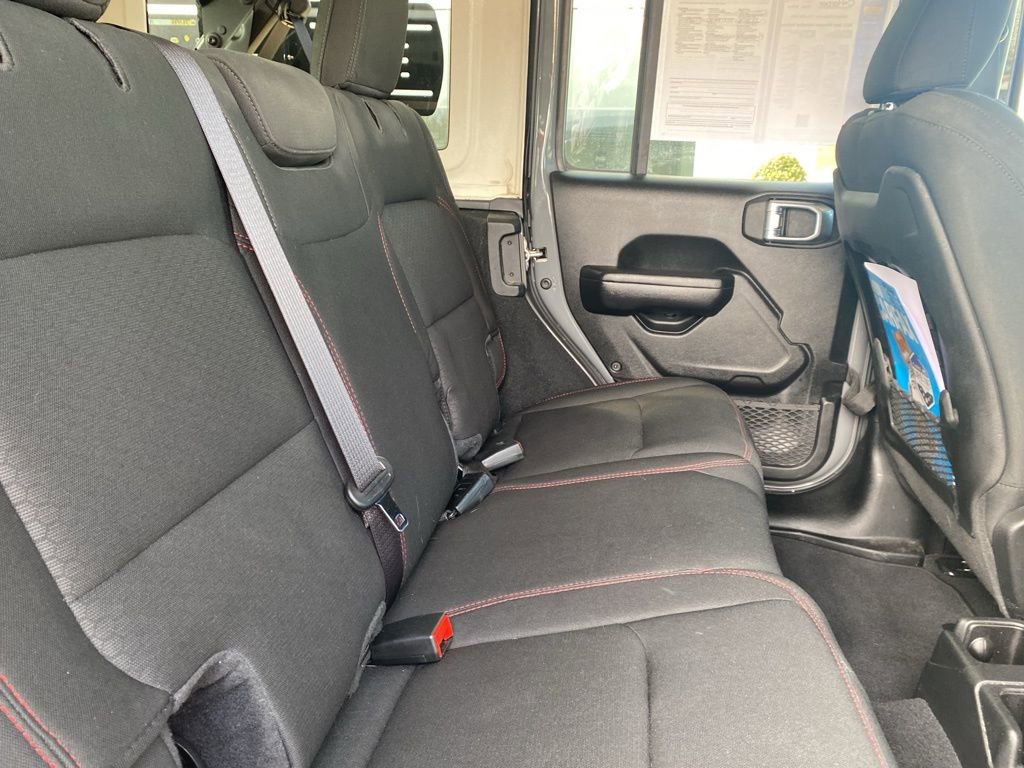 Used 2021 Jeep Wrangler Unlimited Rubicon w/ Xtreme Recon 35" Tire Package image 11