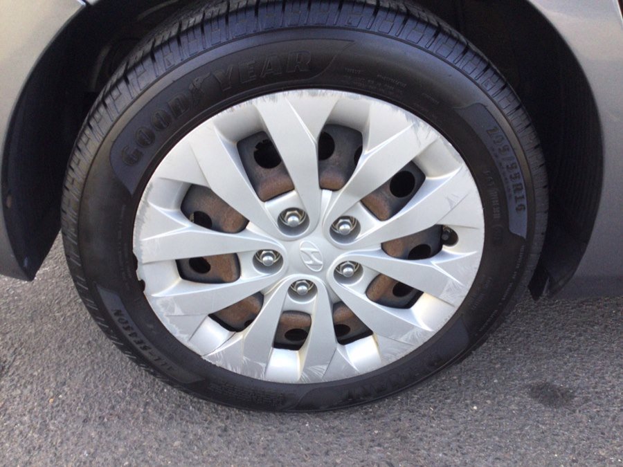 Used 2017 Hyundai Elantra GT image 31