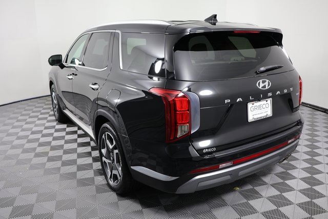 Used 2023 Hyundai Palisade Limited w/ Cargo Package image 6