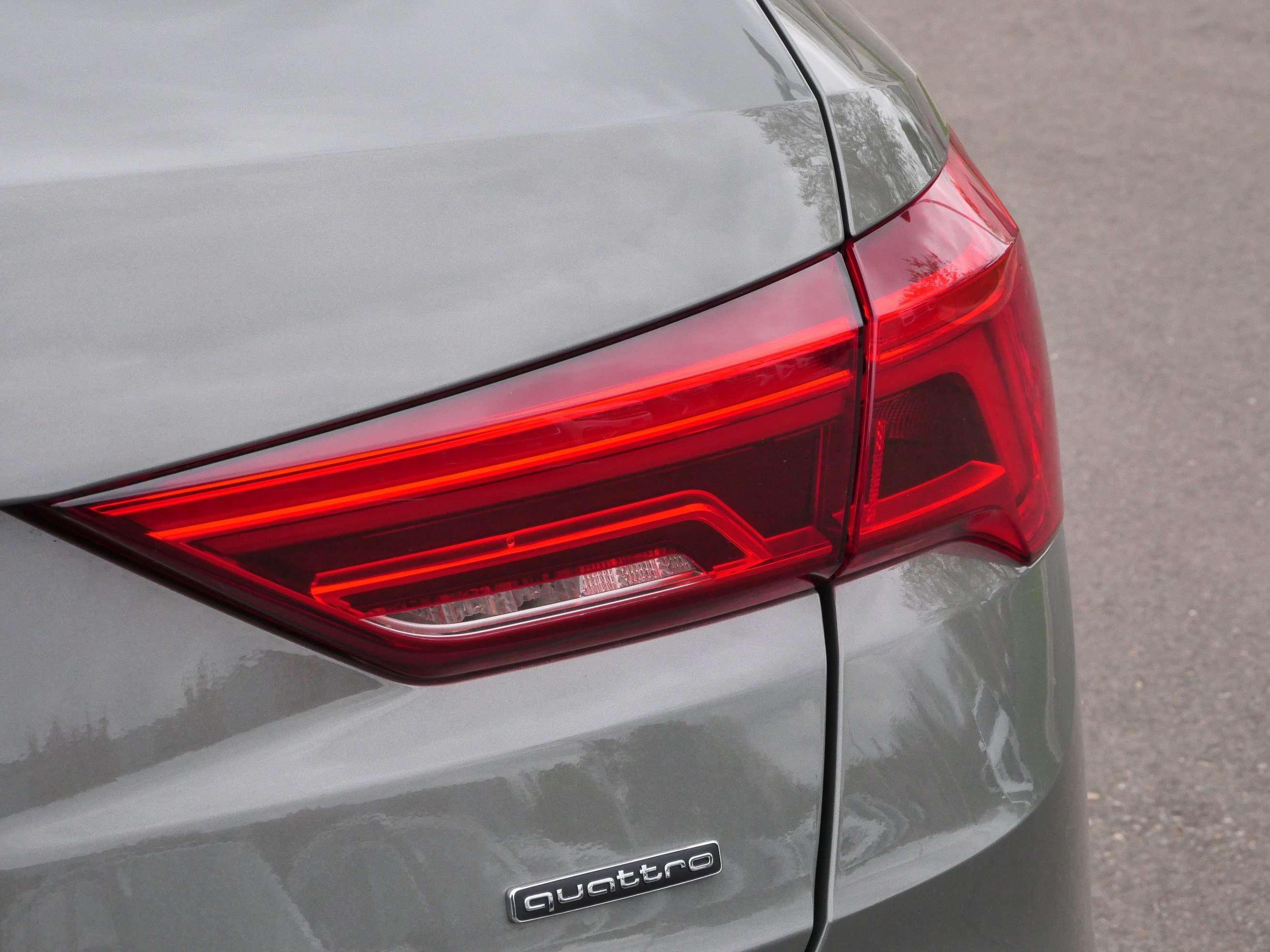 Used 2023 Audi Q3 2.0T Premium w/ Convenience Package AWD/4WD image 17