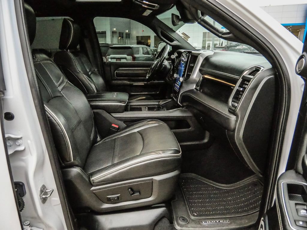 Used 2020 RAM 3500 Limited image 19