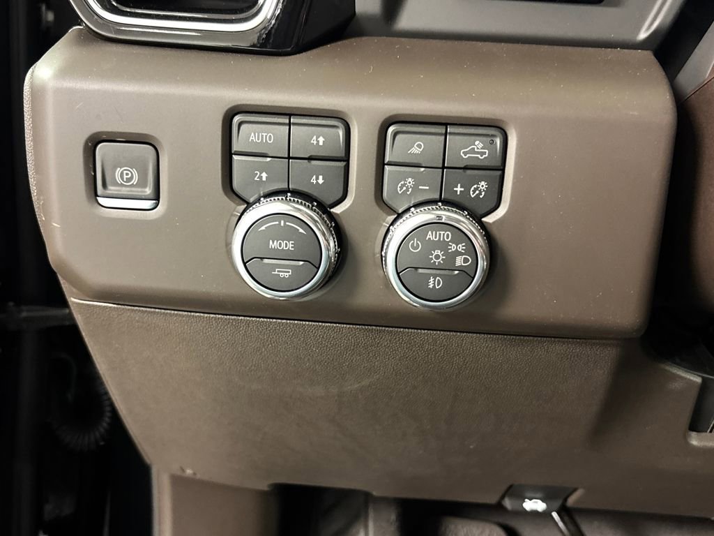 New 2026 GMC Sierra 2500 Denali w/ Denali Reserve Package AWD/4WD image 32