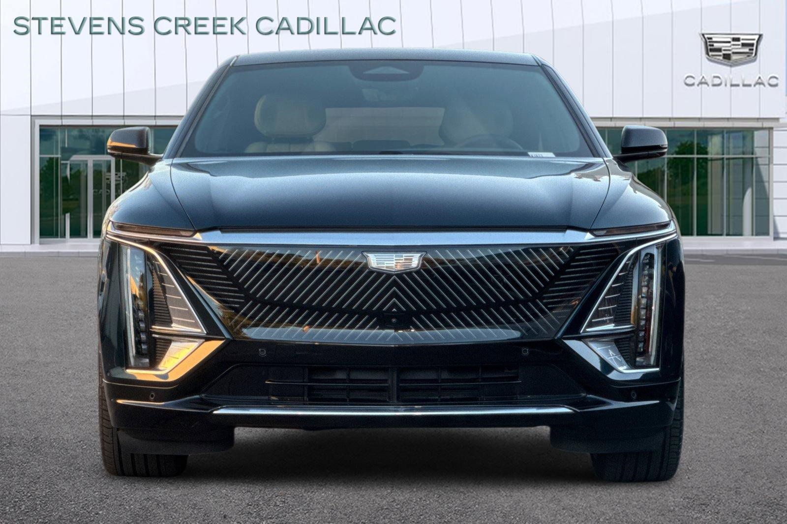 Certified 2025 Cadillac Lyriq Luxury w/ Nappa Leather Package image 8