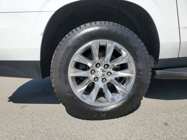 Used 2024 Chevrolet Suburban Premier AWD/4WD image 8