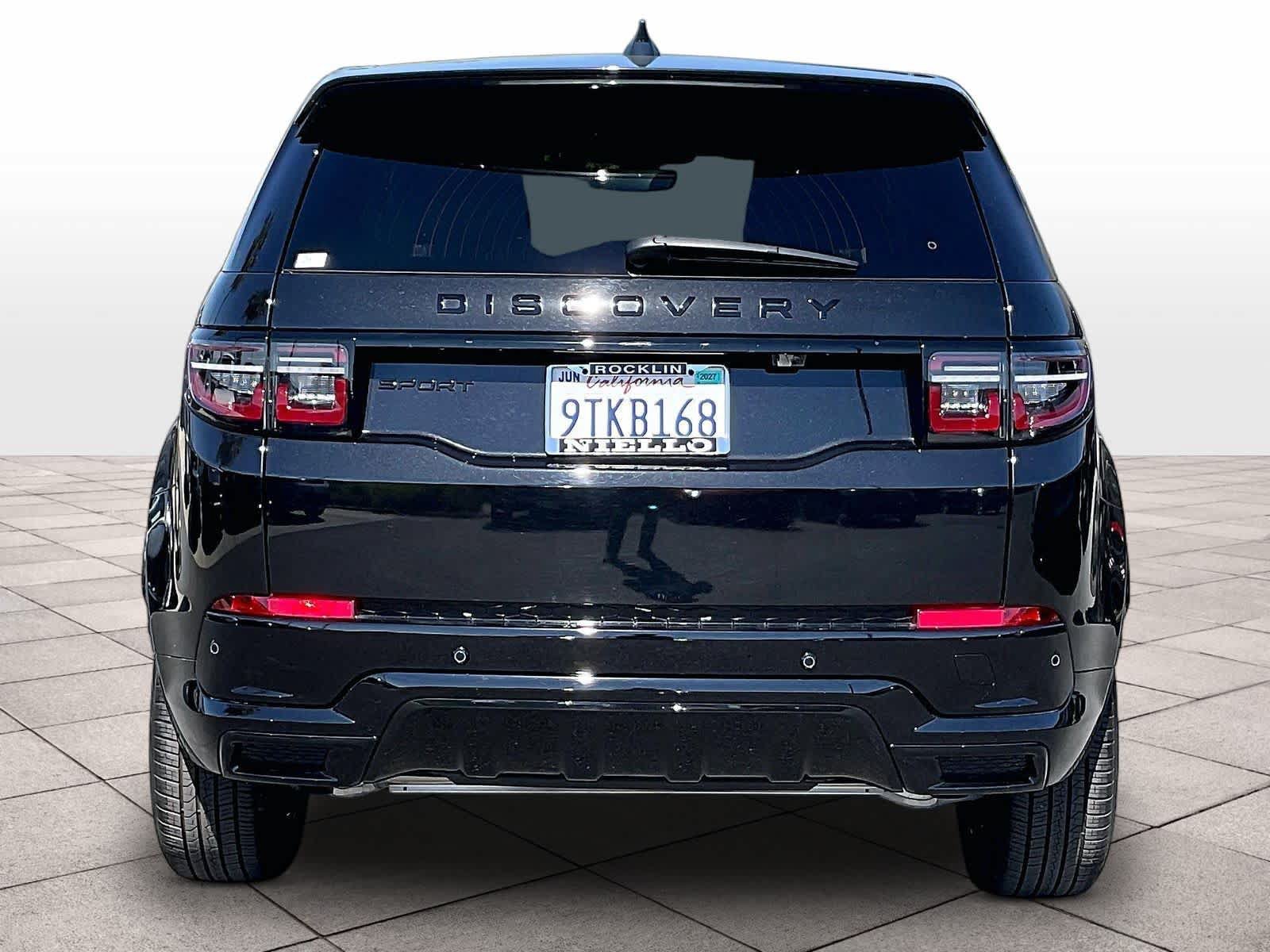 Used 2025 Land Rover Discovery Sport Dynamic SE AWD/4WD image 4