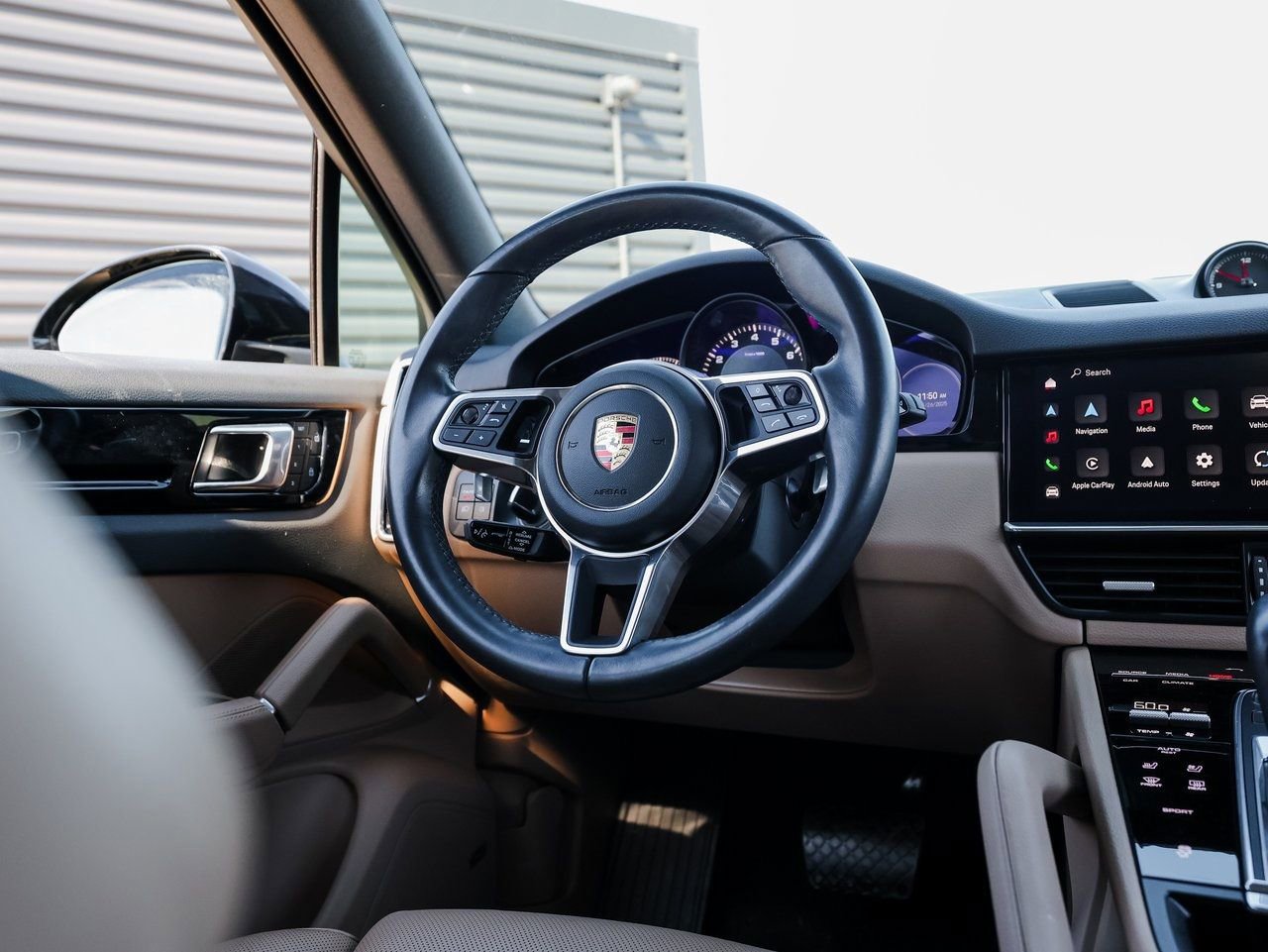 Certified 2023 Porsche Cayenne image 25