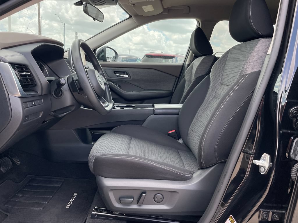 Certified 2021 Nissan Rogue SV FWD image 9