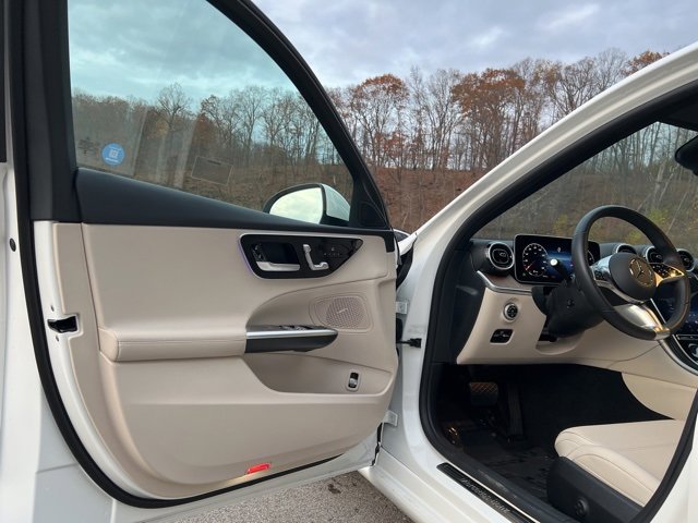 Used 2024 Mercedes-Benz C 300 4MATIC Sedan image 21