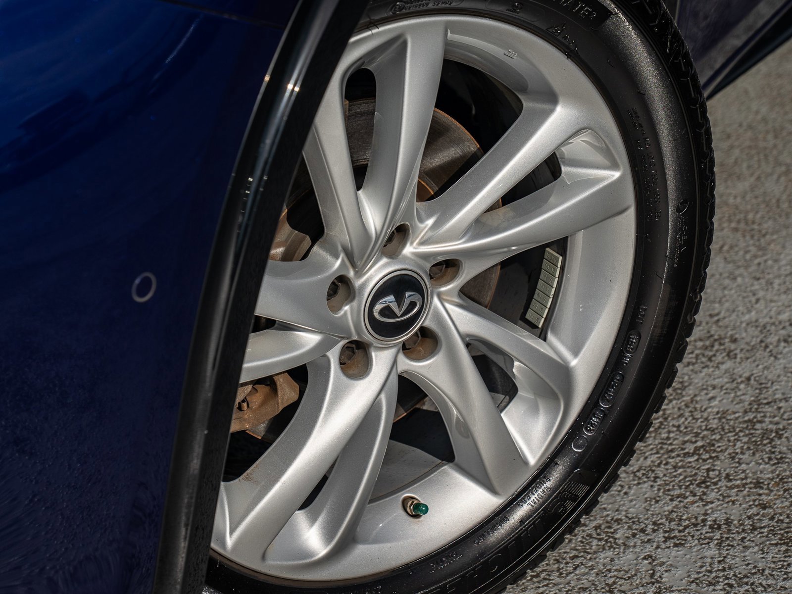 Used 2018 INFINITI QX30 Premium w/ Navigation Package FWD image 11