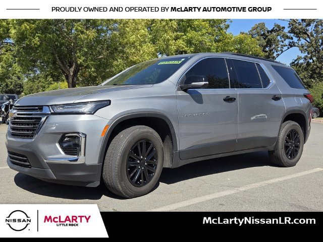 Used 2023 Chevrolet Traverse LT