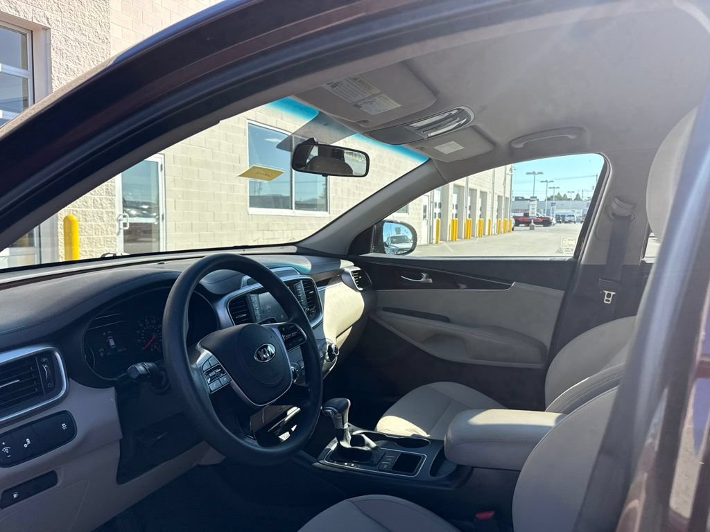Used 2020 Kia Sorento LX AWD/4WD image 8