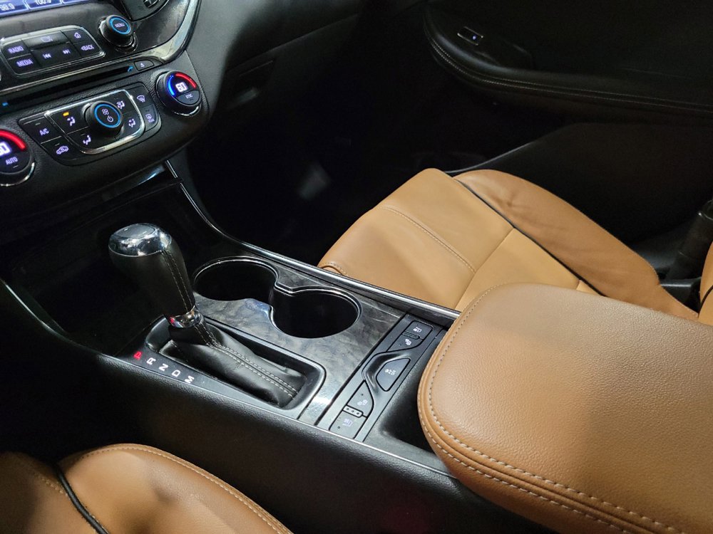 Used 2015 Chevrolet Impala LTZ FWD image 26