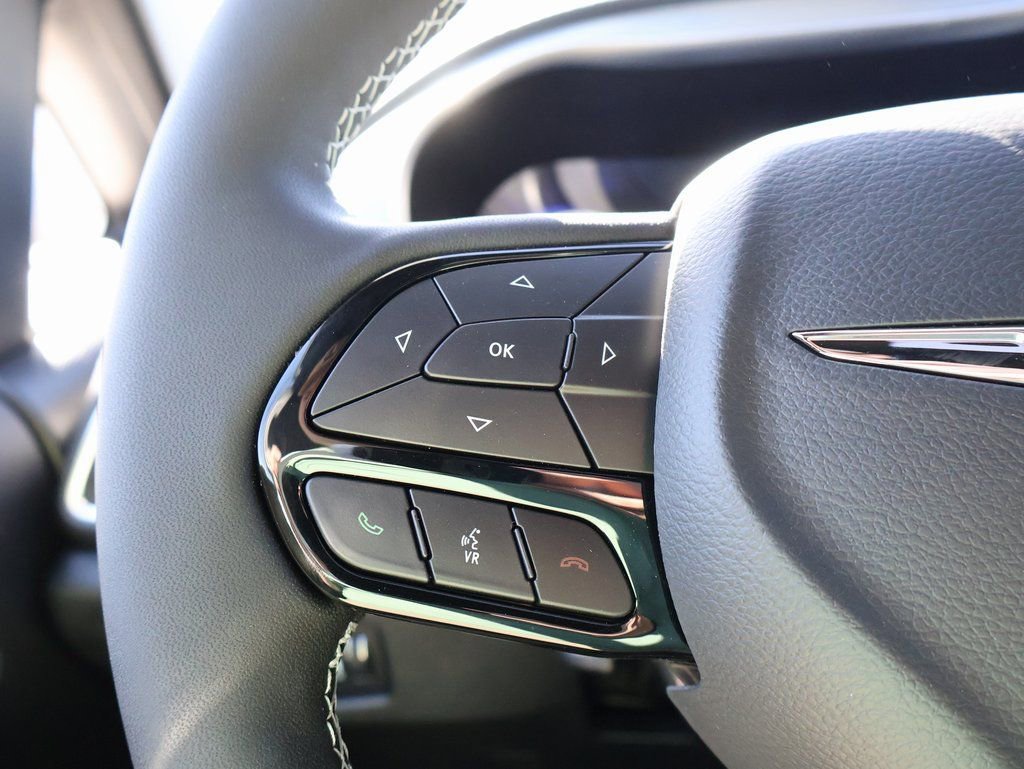 New 2026 Chrysler Pacifica Limited w/ S Appearance Package FWD image 26