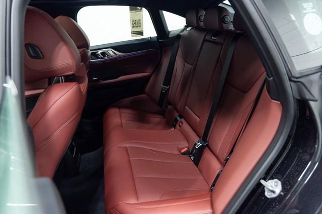 New 2026 BMW i4 xDrive40i image 25