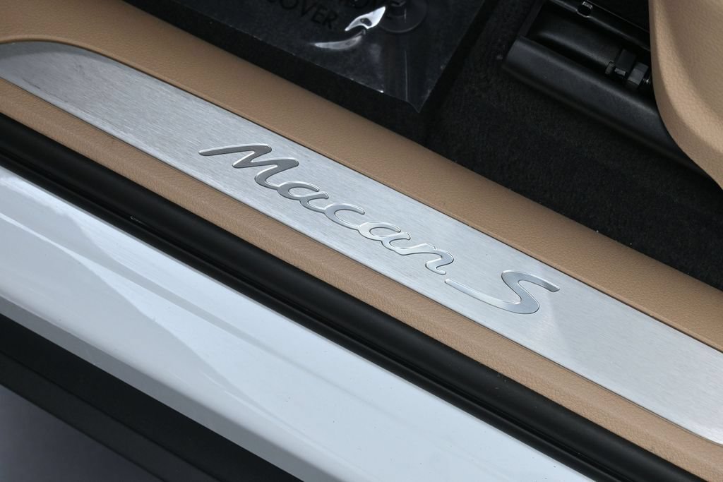 Certified 2026 Porsche Macan S AWD/4WD image 27