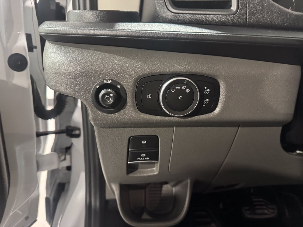 Used 2024 Ford Transit 350 XLT RWD image 32