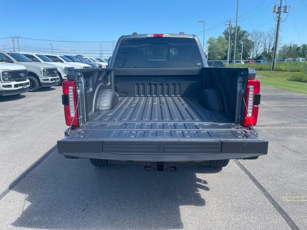 New 2026 Ford F350 Lariat w/ Black Appearance Package AWD/4WD image 10