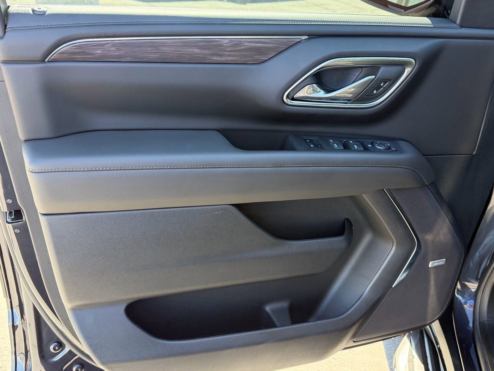 Used 2024 Chevrolet Tahoe LT image 17