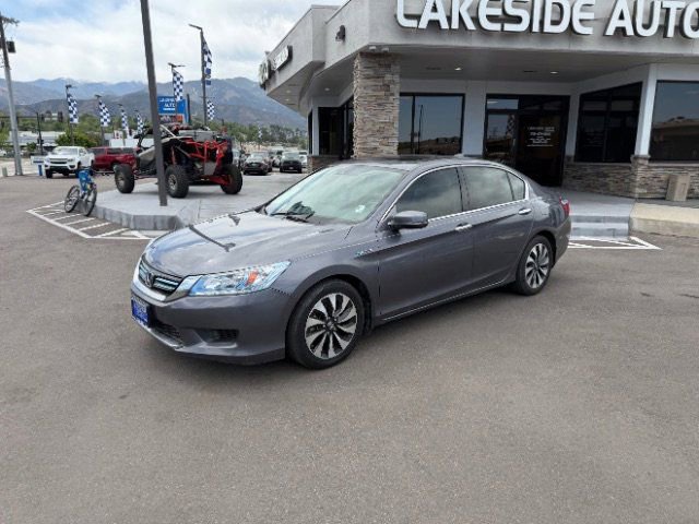 Used 2015 Honda Accord Touring image 2