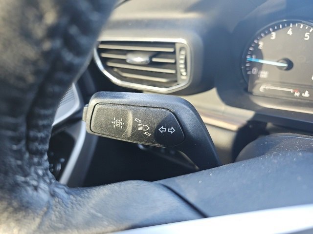 Used 2022 Ford Explorer Limited w/ Equipment Group 301A image 29