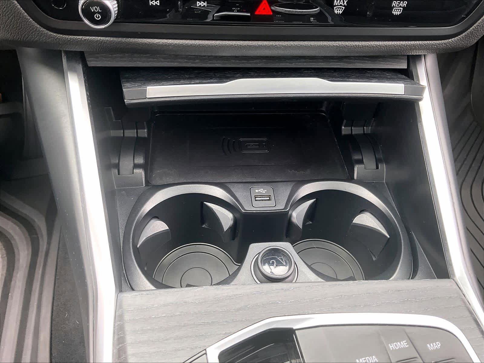Used 2025 BMW 330i Sedan w/ Premium Package RWD image 35