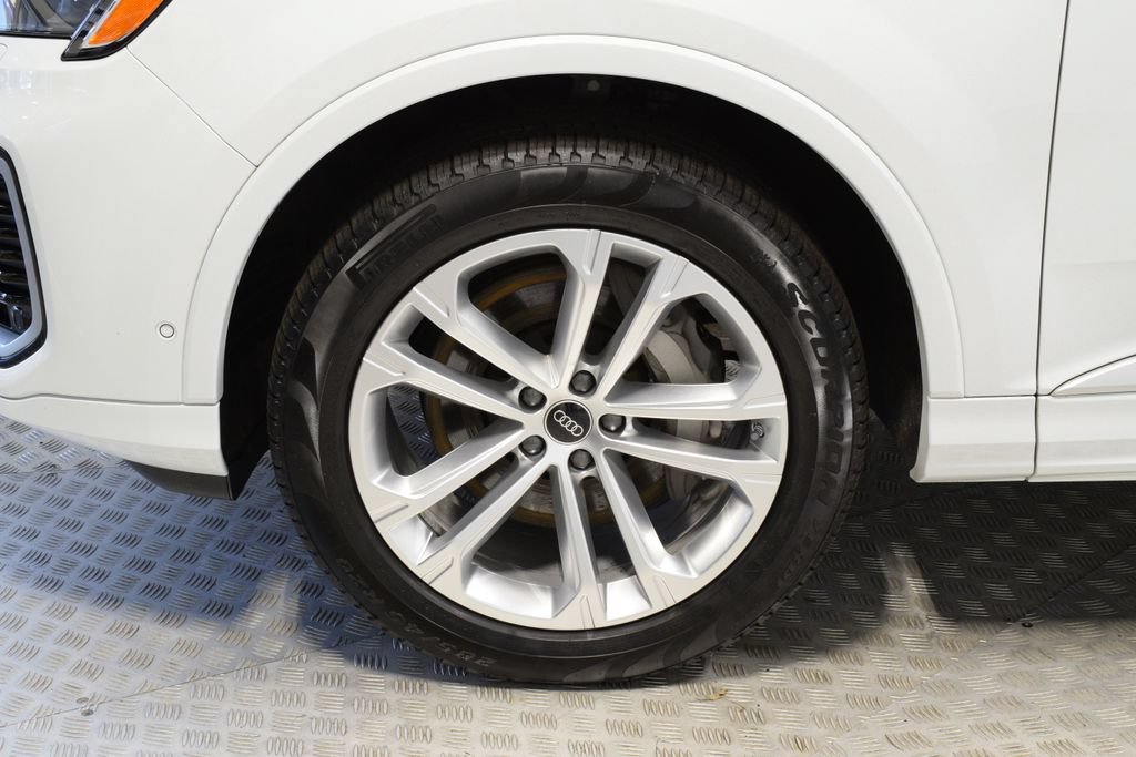 Used 2025 Audi Q7 2.0T Premium Plus AWD/4WD image 37
