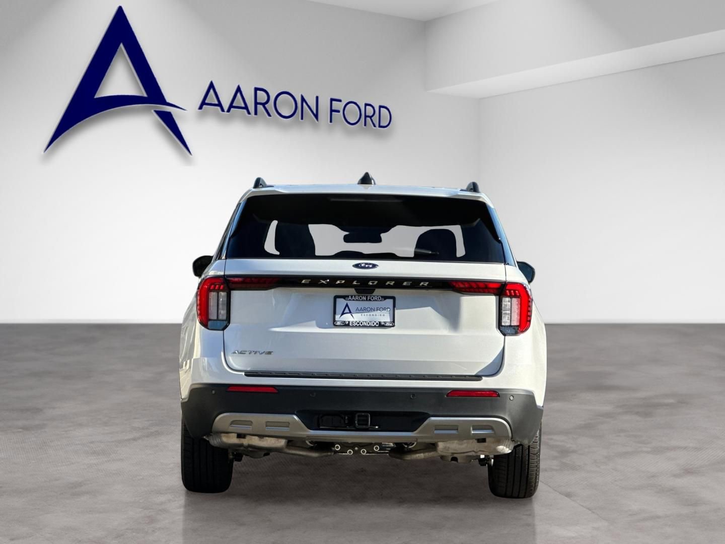 New 2026 Ford Explorer Active w/ Active Comfort Package image 5