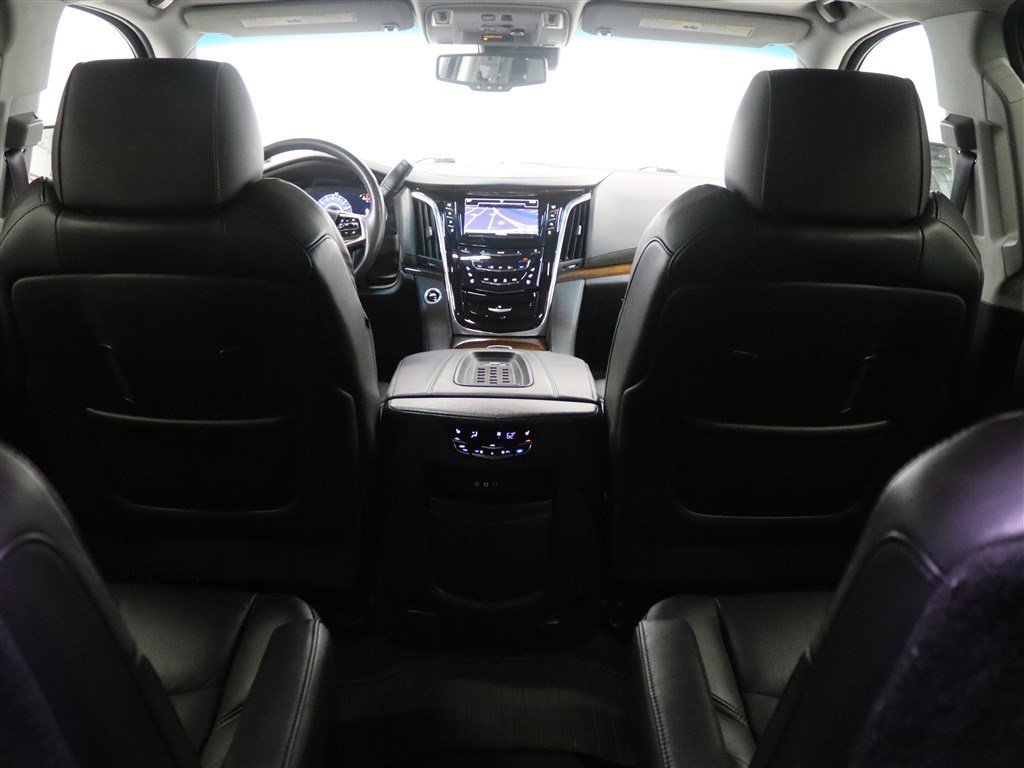 Used 2016 Cadillac Escalade ESV Premium AWD/4WD image 25