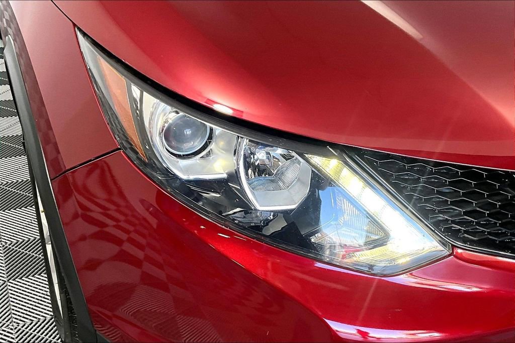Used 2019 Nissan Rogue Sport SV w/ Technology Package FWD image 27