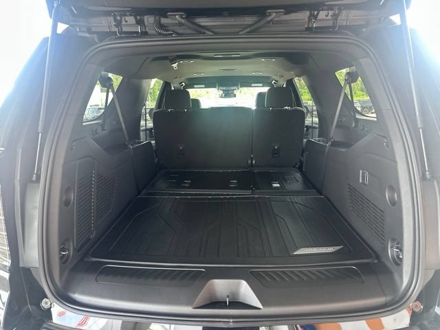 New 2026 Chevrolet Suburban LS w/ LPO, Dark Essentials Package AWD/4WD image 11