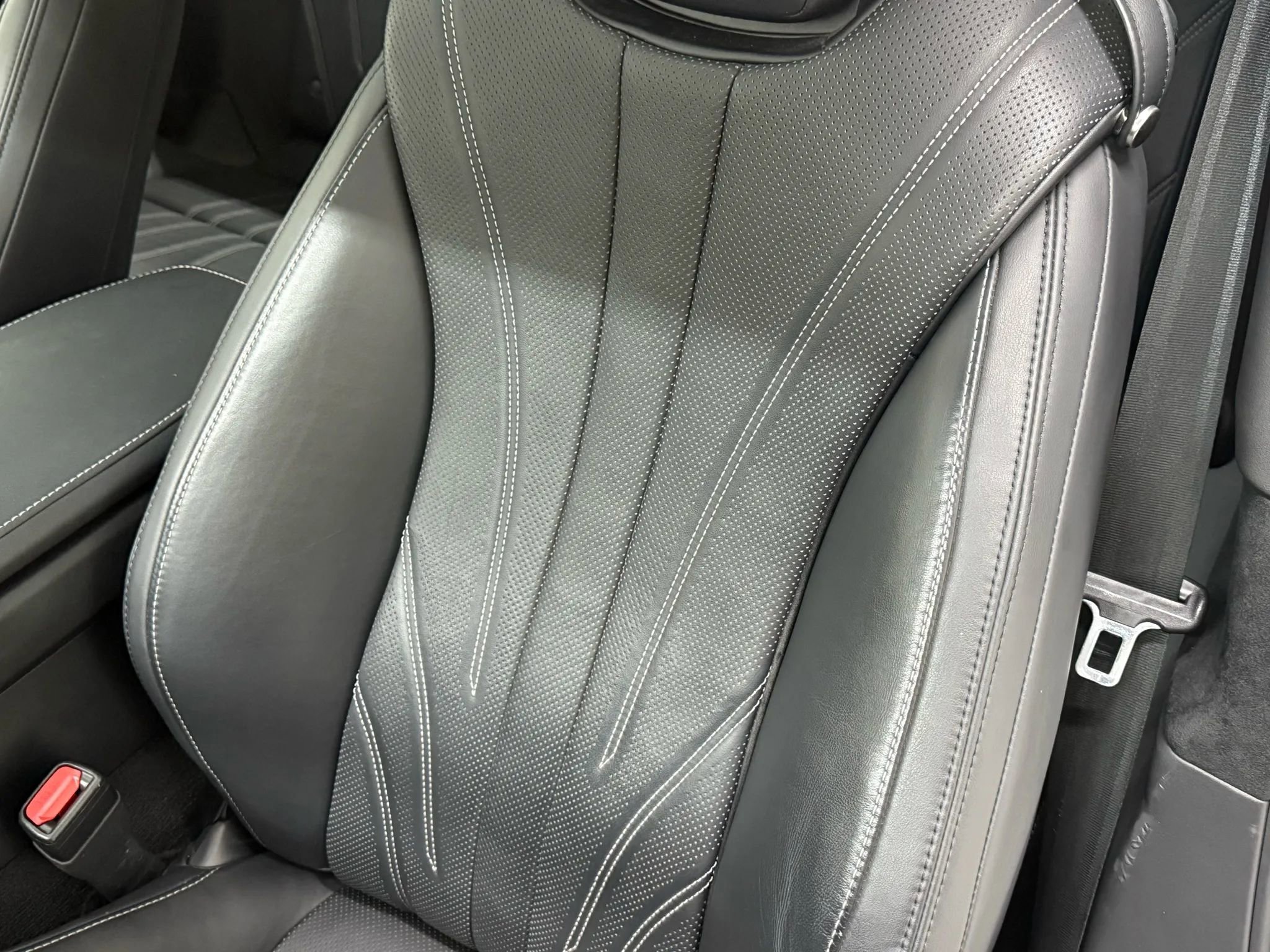 Used 2021 Lexus LC 500 Coupe w/ Touring Package image 27