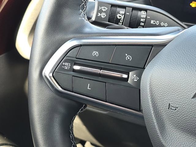 Used 2024 Chevrolet Traverse Z71 image 32