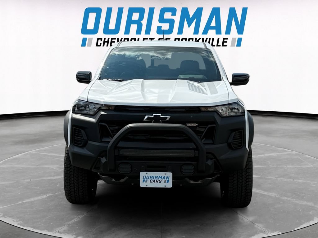 New 2026 Chevrolet Colorado Trail Boss w/ Off-Road Front Bumper Package AWD/4WD image 8