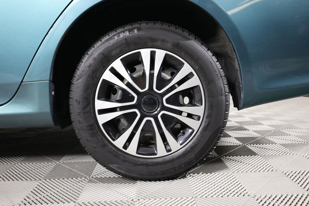 Used 2010 Toyota Corolla LE FWD image 8