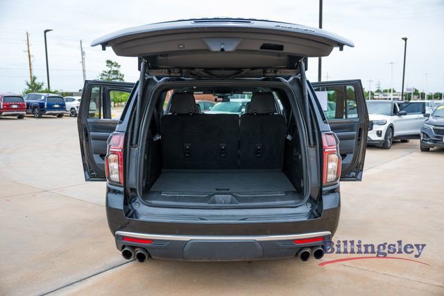 Used 2023 Chevrolet Suburban Premier RWD image 17