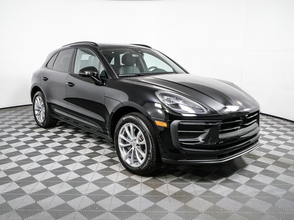 Certified 2025 Porsche Macan image 29