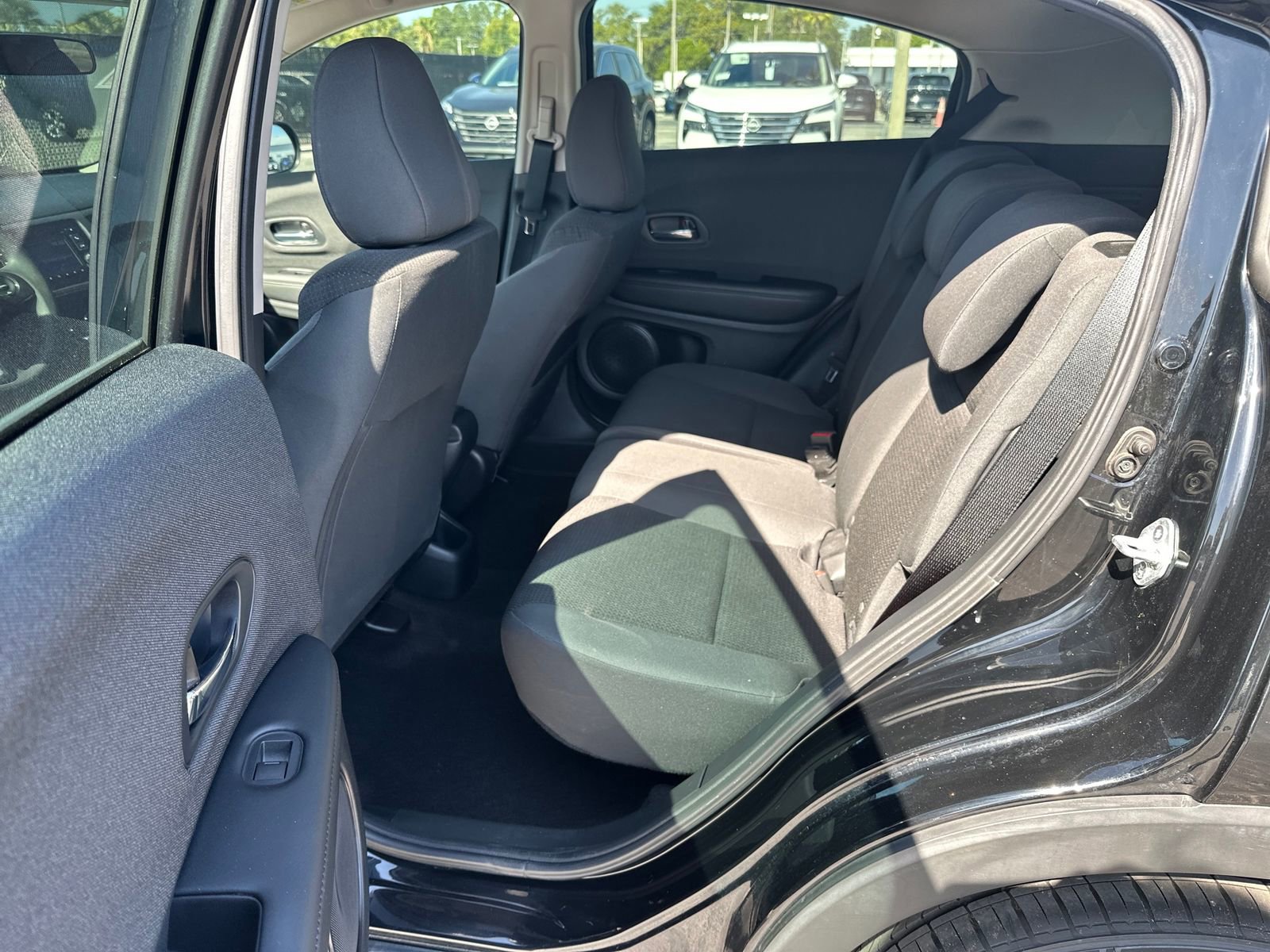 Used 2022 Honda HR-V LX image 27