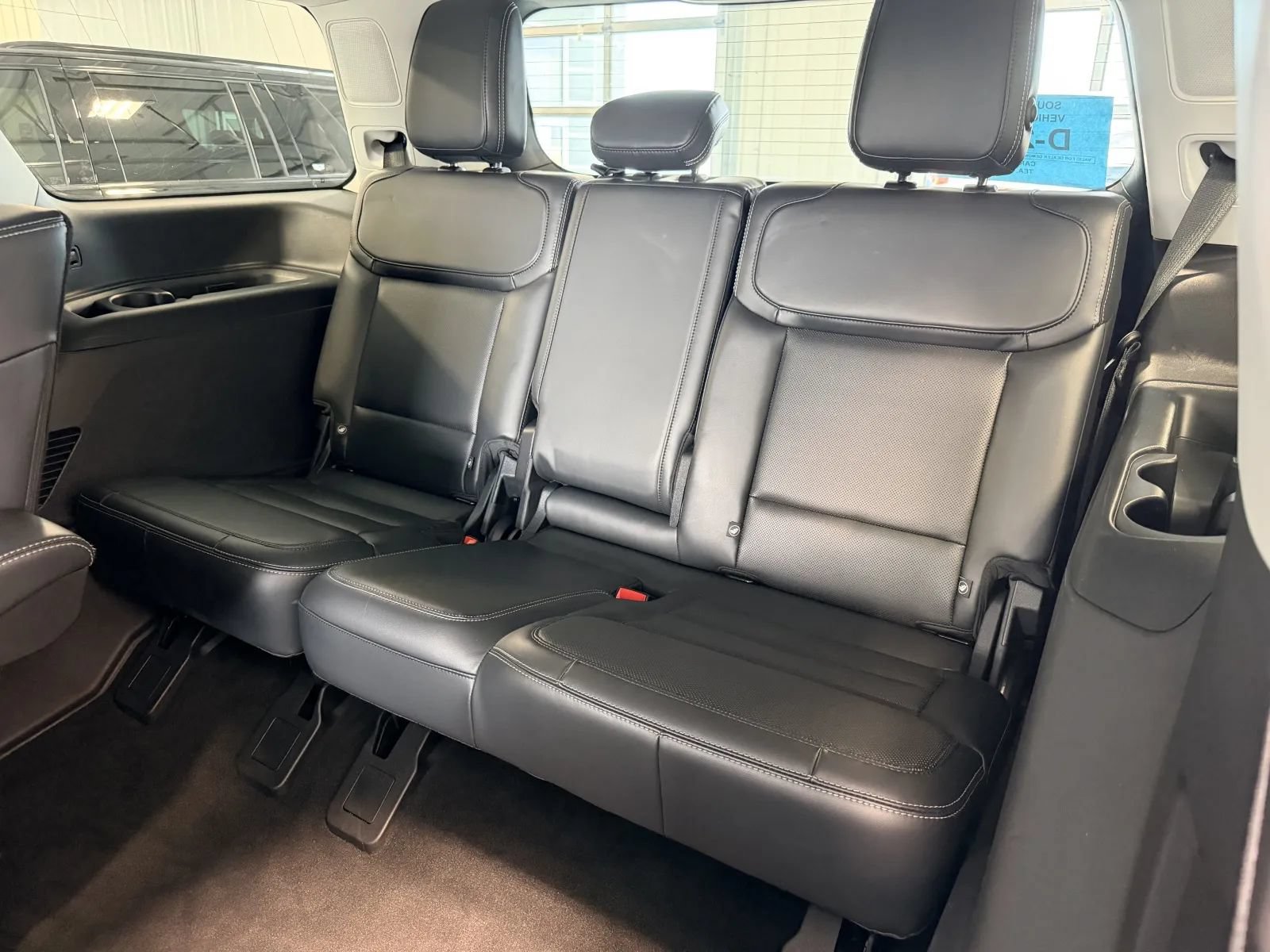 Used 2025 Ford Expedition Platinum AWD/4WD image 16