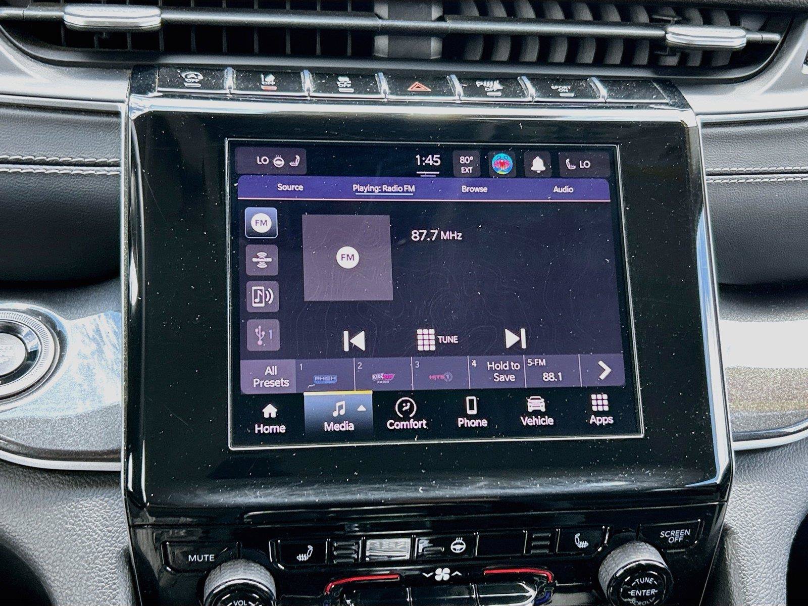 Used 2022 Jeep Grand Cherokee L Laredo w/ Luxury Tech Group I AWD/4WD image 32