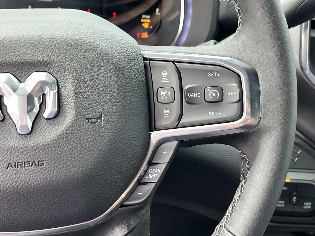 New 2026 RAM 2500 Laramie AWD/4WD image 23